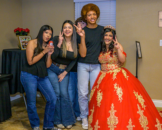 Mykhayla_Gutierrez_Quince_Party-133