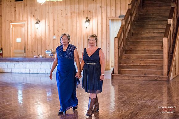 Kelly_and_Erin-211