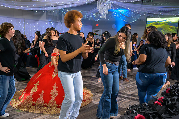 Mykhayla_Gutierrez_Quince_Party-174